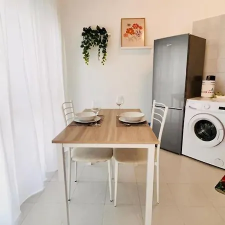 Happy House2 - 7 Minuti Da Mxp E 30 Minuti Da Milano דירה